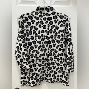 Tahari Black and White Leopard Print Mock Neck Long Sleeve Sweater Size M